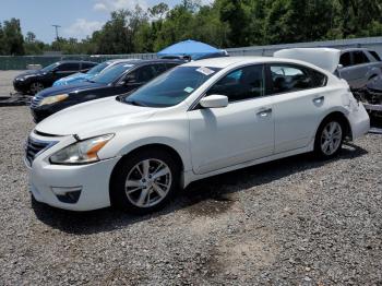  Salvage Nissan Altima
