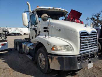  Salvage Mack 600 Cxu600