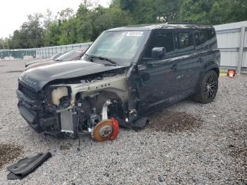  Salvage Land Rover Defender