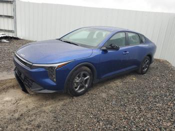  Salvage Kia K4 Lx