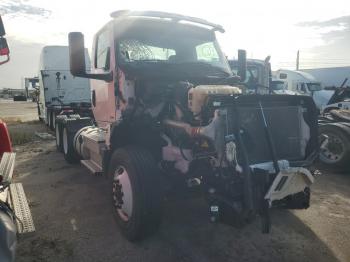  Salvage International Lt625