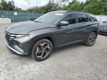  Salvage Hyundai TUCSON