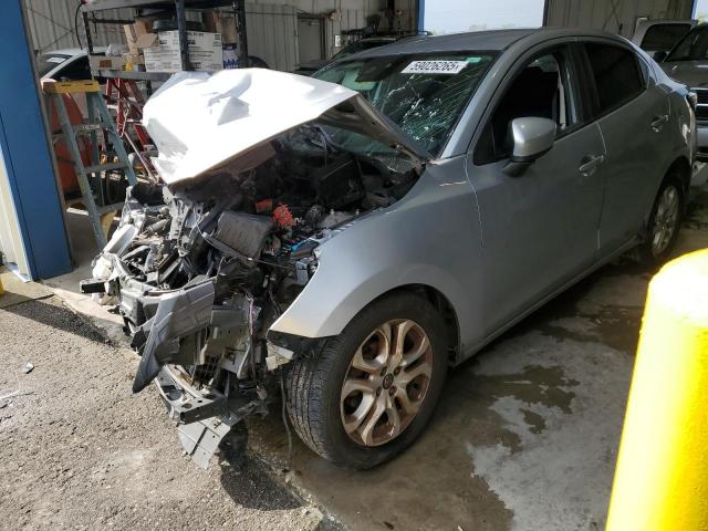  Salvage Toyota Yaris