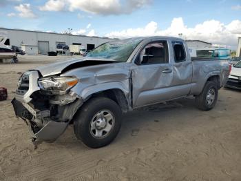  Salvage Toyota Tacoma