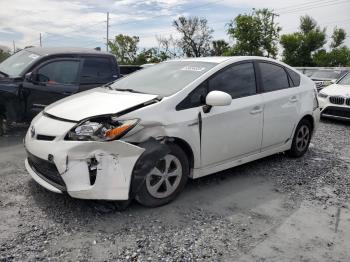  Salvage Toyota Prius