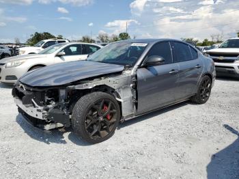  Salvage Alfa Romeo Giulia