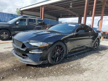  Salvage Ford Mustang
