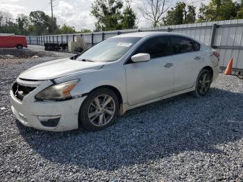 Salvage Nissan Altima