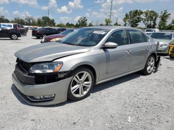  Salvage Volkswagen Passat
