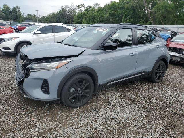  Salvage Nissan Kicks