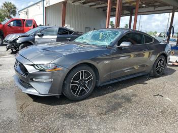  Salvage Ford Mustang