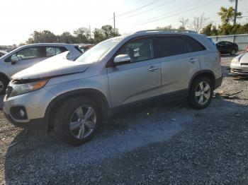  Salvage Kia Sorento