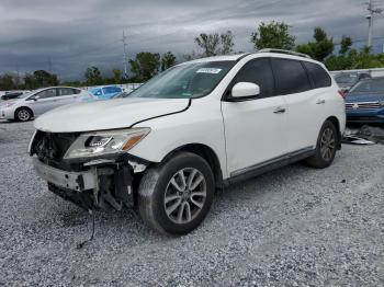  Salvage Nissan Pathfinder