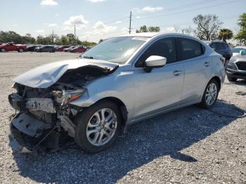  Salvage Toyota Yaris