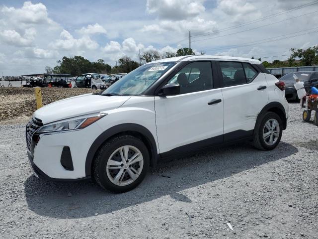 Salvage Nissan Kicks