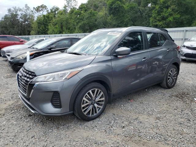  Salvage Nissan Kicks