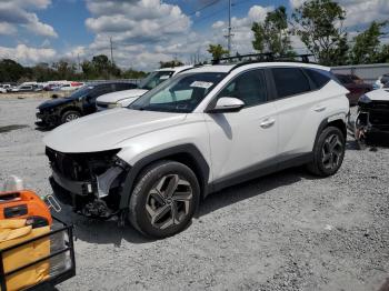  Salvage Hyundai TUCSON