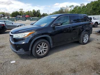  Salvage Toyota Highlander