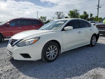  Salvage Nissan Altima