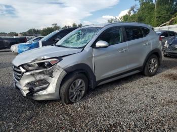 Salvage Hyundai TUCSON