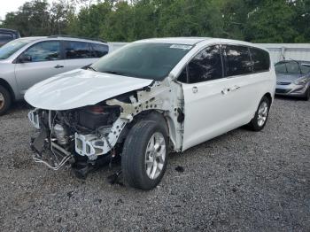  Salvage Chrysler Pacifica