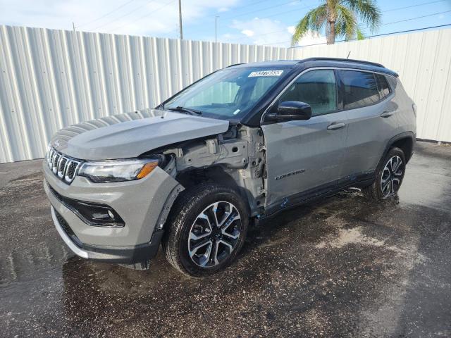  Salvage Jeep Compass