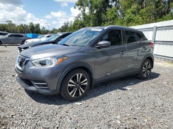  Salvage Nissan Kicks