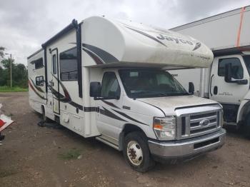  Salvage Jayco Redhawk