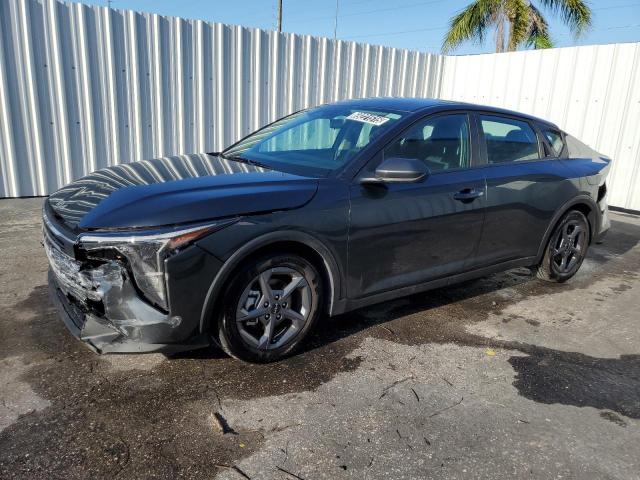  Salvage Kia K4 Lx