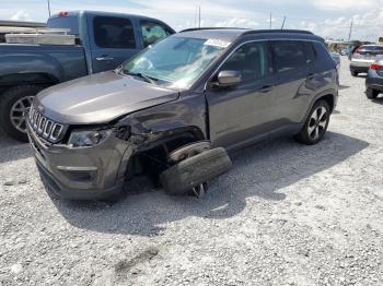  Salvage Jeep Compass