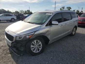  Salvage Kia Sedona