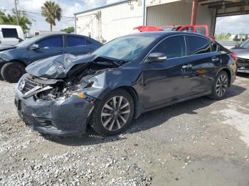  Salvage Nissan Altima
