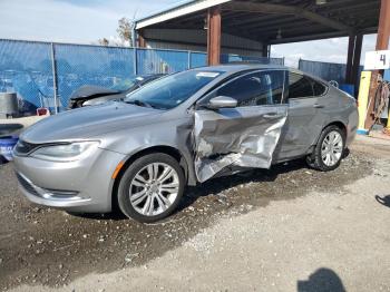  Salvage Chrysler 200