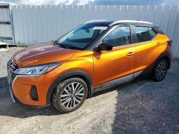  Salvage Nissan Kicks