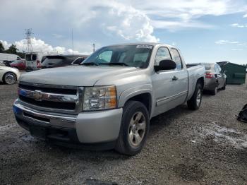  Salvage Chevrolet Silverado K1500 Lt