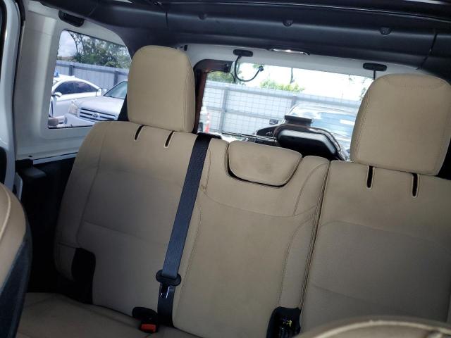 Jeep Wrangler Sahara Image 9