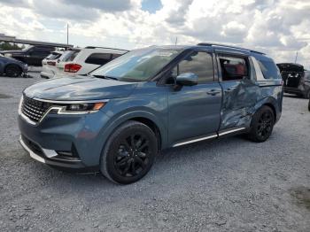  Salvage Kia Carnival
