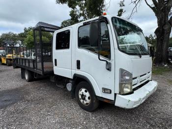  Salvage Isuzu Npr