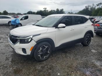 Salvage Kia Seltos