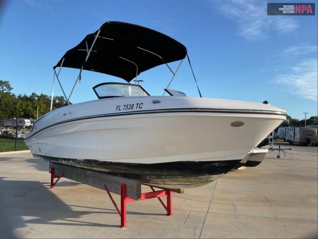  Salvage Bayliner Boat