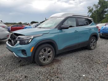  Salvage Kia Seltos