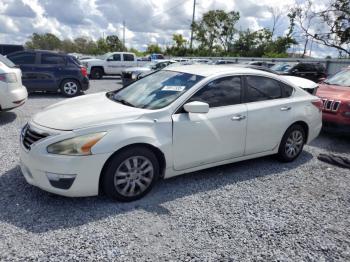  Salvage Nissan Altima