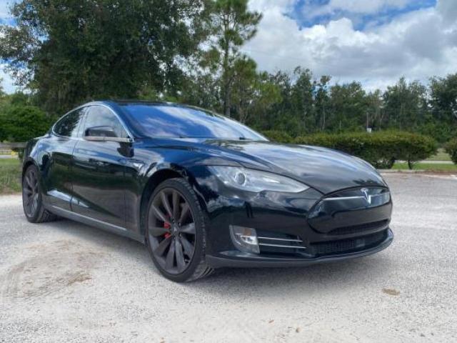  Salvage Tesl Model S