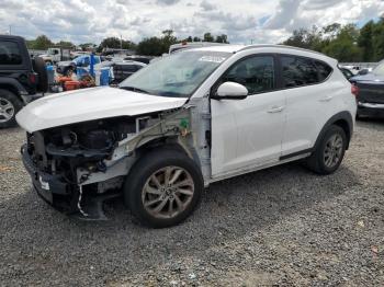  Salvage Hyundai TUCSON