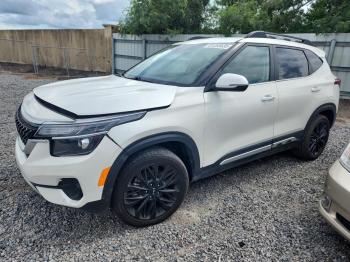  Salvage Kia Seltos