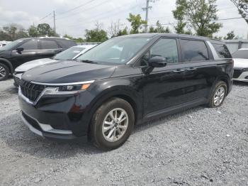  Salvage Kia Carnival