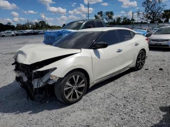  Salvage Nissan Maxima