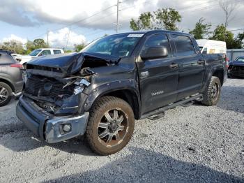  Salvage Toyota Tundra