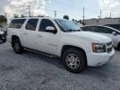 Chevrolet Suburban C1500 Lt Image 2