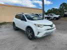 Toyota RAV4 Le Image 1